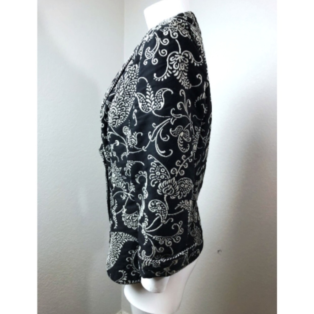 CABI Sz 6 Jacket Black and Gray Embroidered Blazer 3/4 sleeve one button - Picture 3 of 7